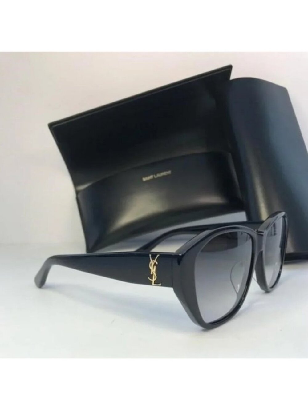 💯 - New Authentic SAINT LAURENT SLM8/F Sunglasses Black - Picture 1 of 11
